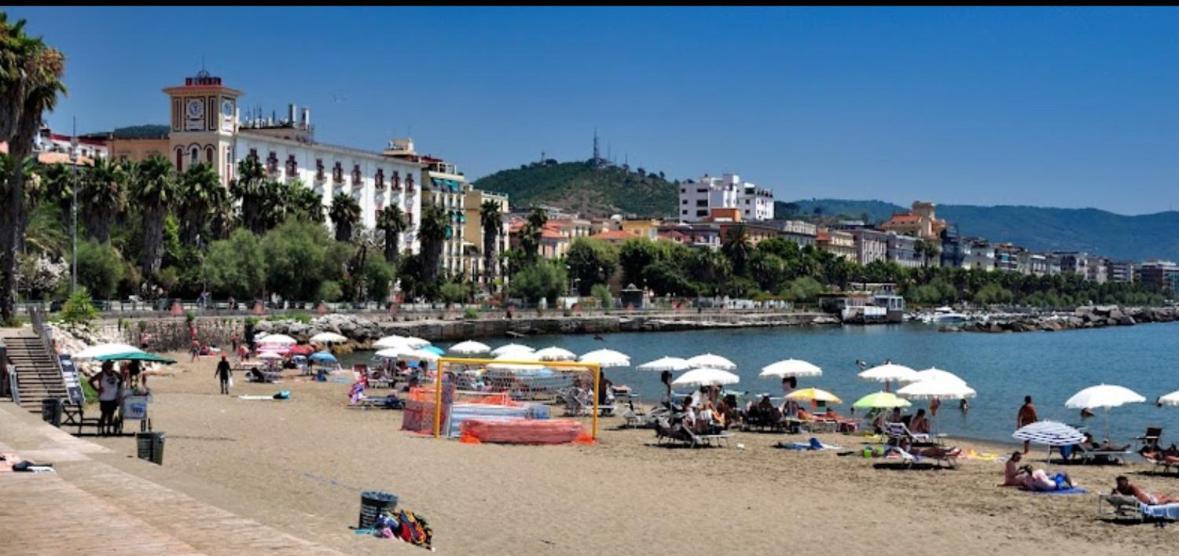 Apartmán Salerno Mare E Luci Exteriér fotografie